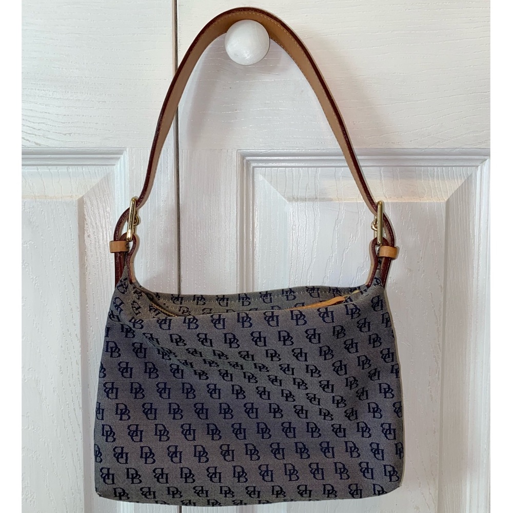 Dooney & Bourke Shoulder Bag